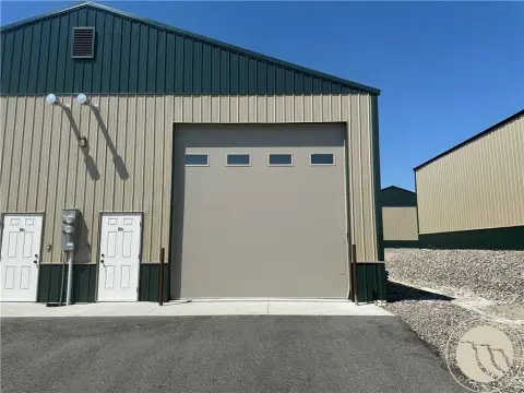 Secure-Access Warehouse Unit