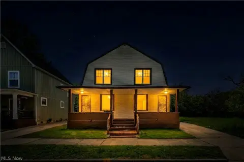 Updated Duplex Near University