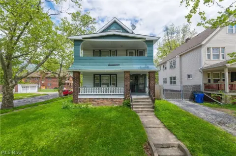 Cleveland Duplex: Investment Opportunity