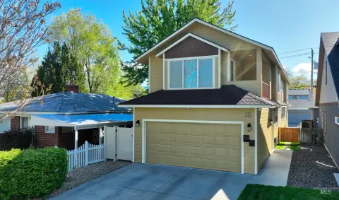 Duplex Near Boise State University