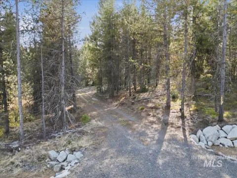 Cascade Timbered Retreat Ready To Use