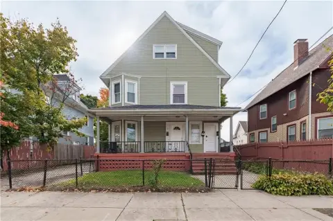 Three-Family Triplex with Separate Utilities