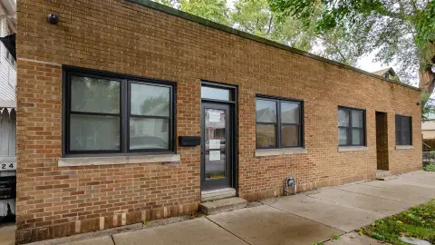 Brick Flex Warehouse with Offices