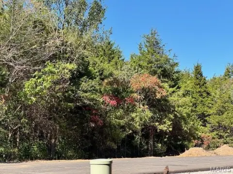 Residential Land in Quiet Cul-de-Sac