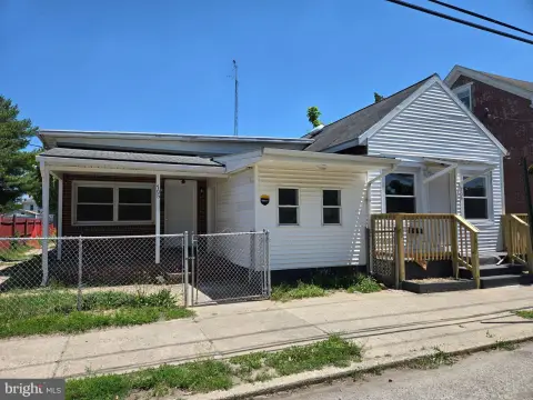 Duplex with Updated Interiors