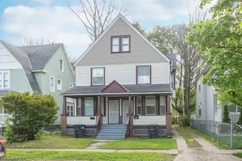 Renovated Duplex in Cleveland, OH