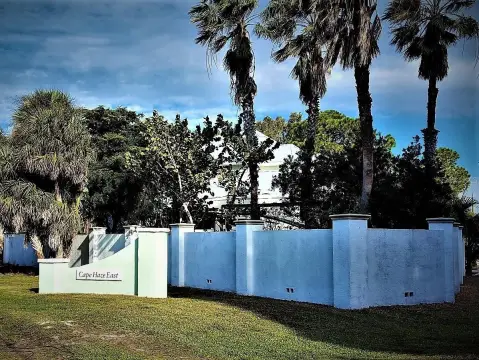 Oversized Lot in Cape Haze