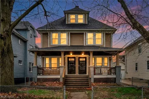 Spacious Duplex in Cleveland, OH