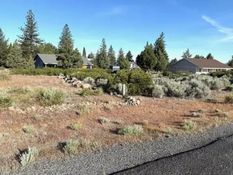 Residential Lot in Weed, CA