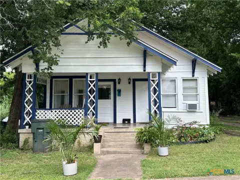 Duplex with One Vacant Unit
