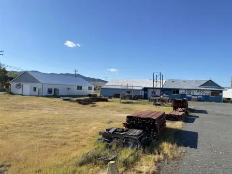 Industrial Property with Pole Barns