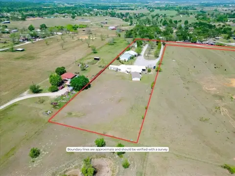 Renovated Mixed-Use Property