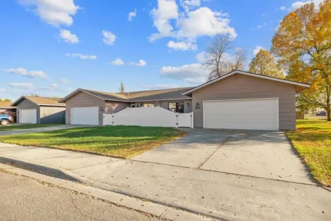 Two-Unit Ranch Duplex