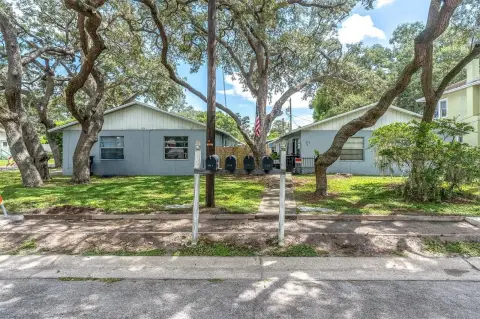 Four-Unit Quadplex Property