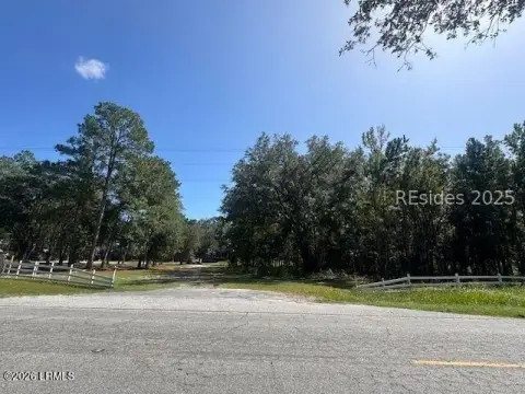 Residential Land in Ridgeland, SC