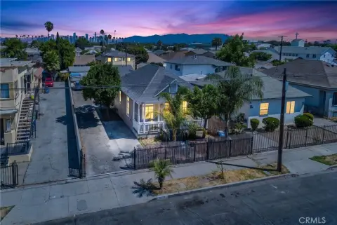 Duplex Property with Built-In Features