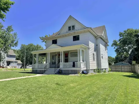 Duplex with Detached Garage