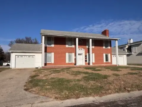 Cameron, MO Triplex For Sale