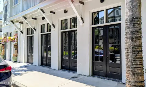 Light-Filled Town Center Retail Suite