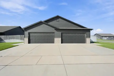 Single-Level Duplex with Garages