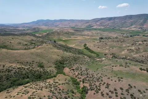 Recreational Hunting Land with Build Sites