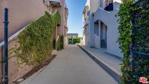 Charming Duplex in Longwood Highlands