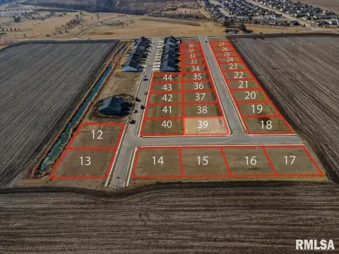 Residential Lots in Centennial Pointe