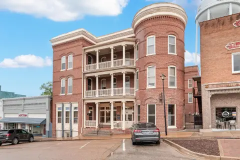 Commercial Space in Covington, TN