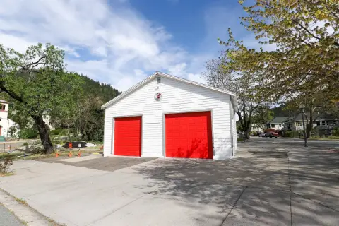 Flex Warehouse with Two Bay Doors