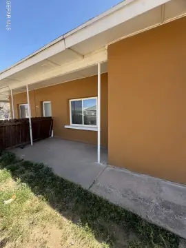 Duplex on Fenced Corner Lot