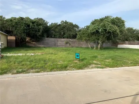 Recreation-Access Waterfront Lot