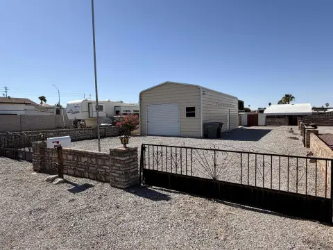 Yuma Foothills Lot with Shop