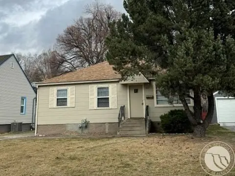 Up-Down Duplex with Alley Parking