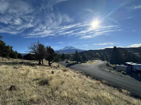 Land with Lake and Mountain Views