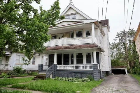 Cleveland Duplex: Investment Opportunity