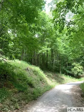 10.7 Acres in Franklin, NC