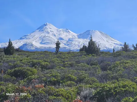 637 Acres Near Sheep Rock