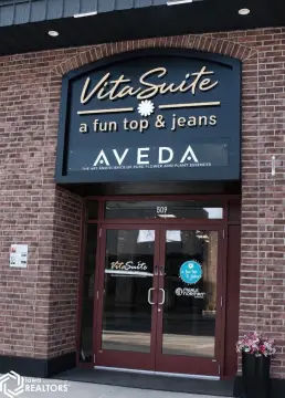 Downtown Retail Suite with Utilities