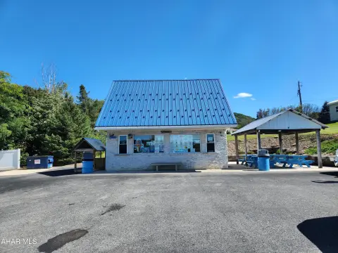 Walk-Up Ice Cream Restaurant