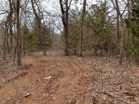 Guthrie, OK Wooded Acreage