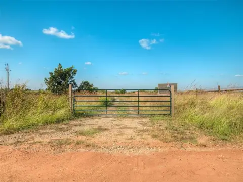 Unrestricted Land Near Stillwater