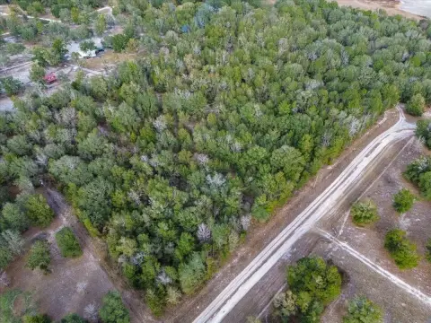 Land in Fort White, FL
