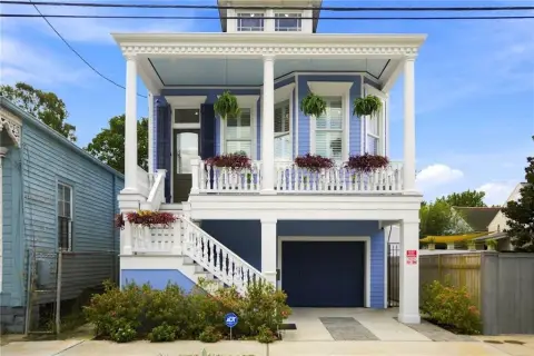 Duplex with Income Apartment
