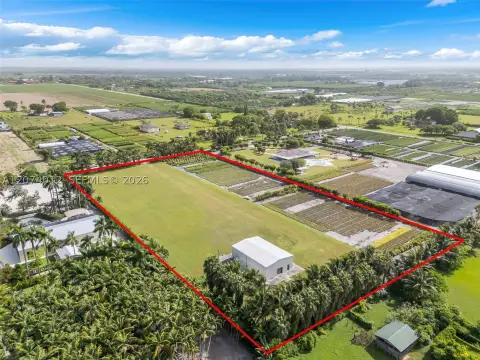 Agricultural Land With Warehouse