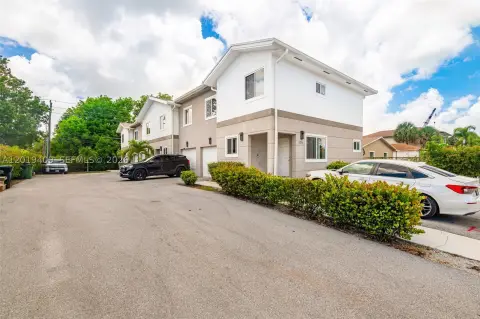 New Construction Four-Townhouse Quadplex