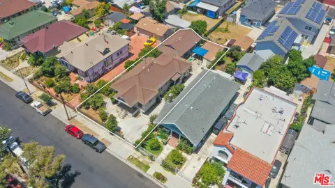 Three-Unit Student Housing Property
