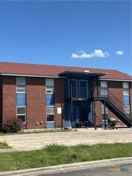 Contemporary Quadplex with Four Units