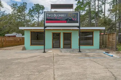 Commercial Storefront with Studio Apartment