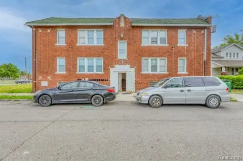 Brick 8-Unit Multifamily Building