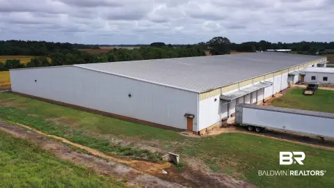 Warehouse Facility With Loading Dock